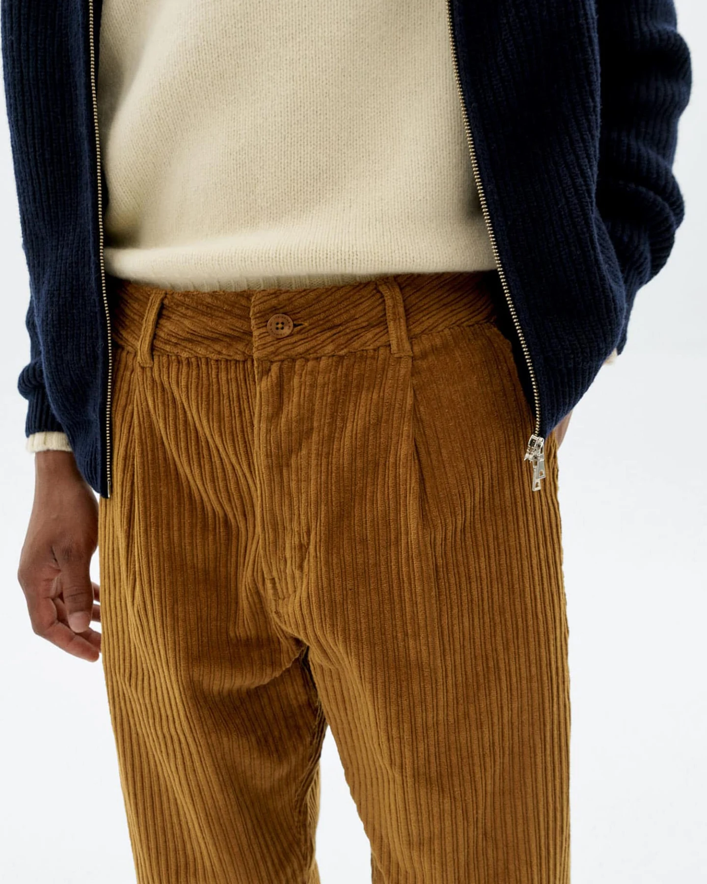 Thinking MU Hose – Ansicht 5