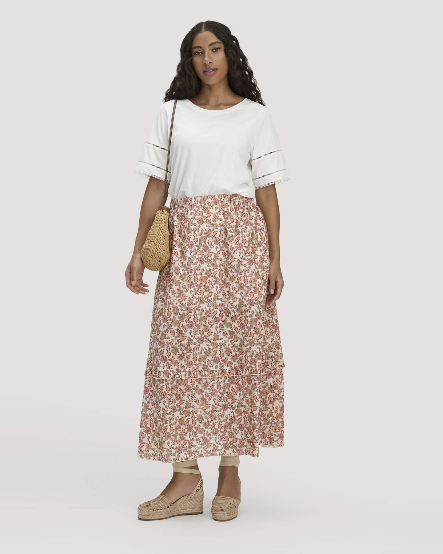 hessnatur Damen Bohemian Lace-T-Shirt Oversize aus Bio-Baumwolle - weiß - Größe XL – Ansicht 2