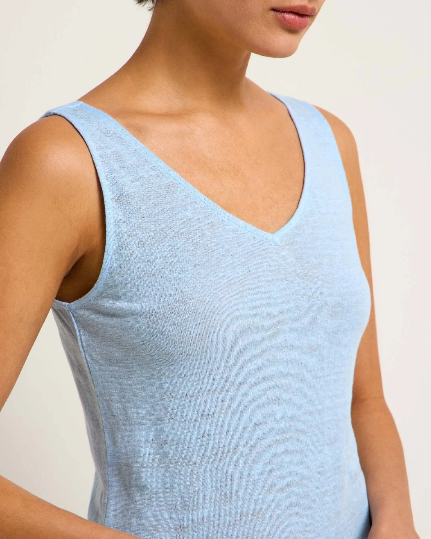 Tanktop mit V-Ausschnitt – Ansicht 2