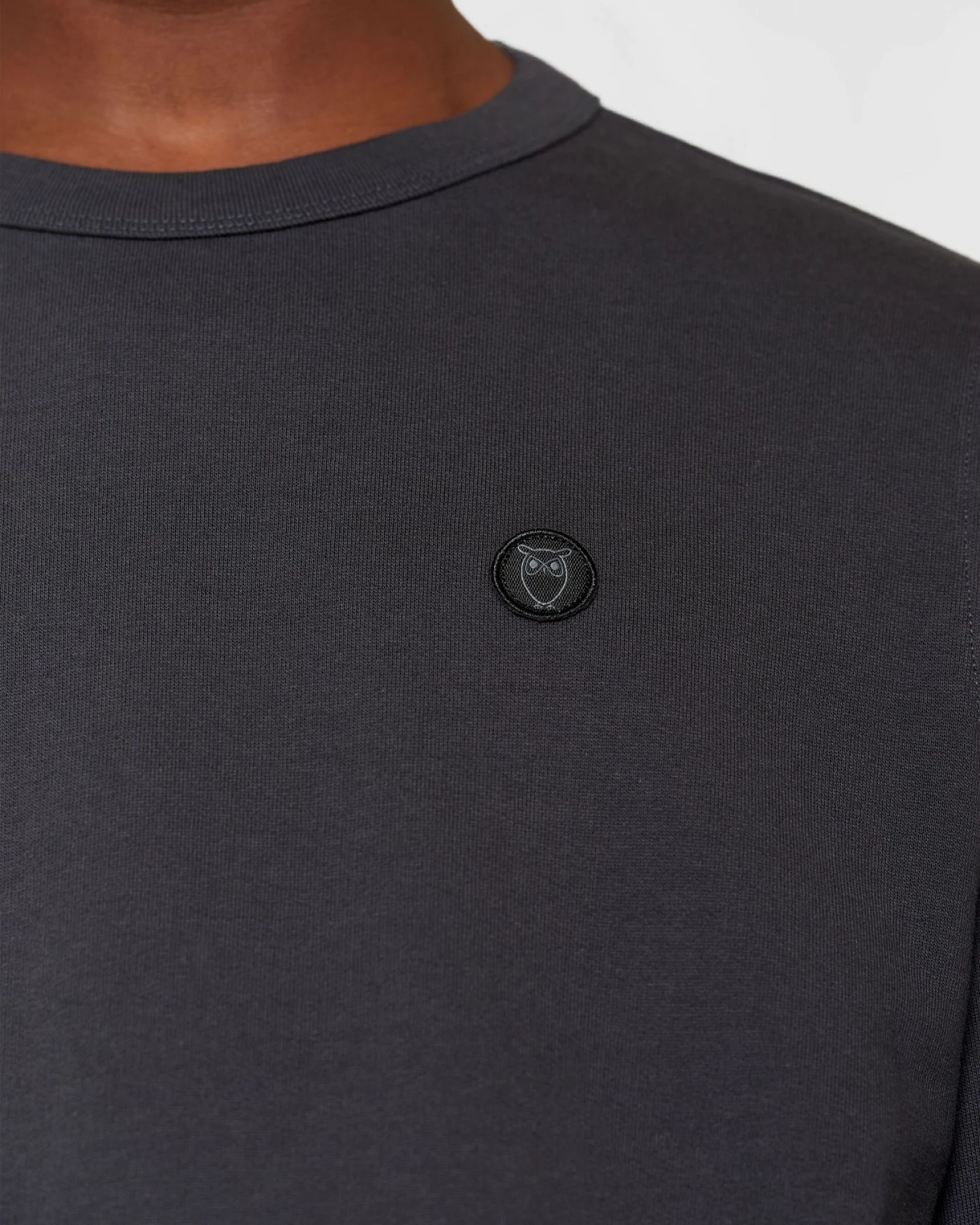 Sweatshirt Erik Basic Badge – Ansicht 4