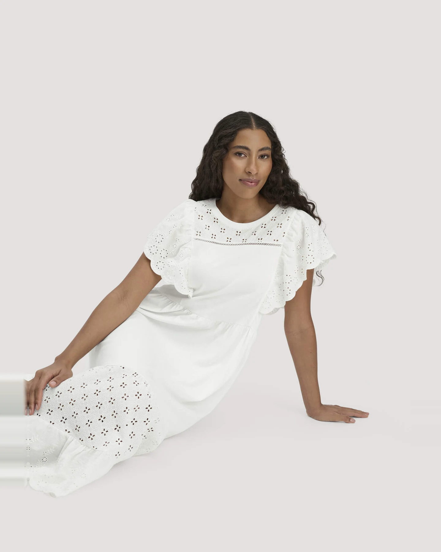 hessnatur Damen Boho Jersey Kleid Midi Relaxed aus Bio-Baumwolle - weiß - Größe 42 – Ansicht 4