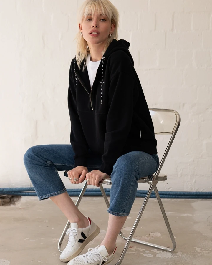 Hafendieb Damen vegan Hoodie Reißverschluss Logo Stick Schwarz