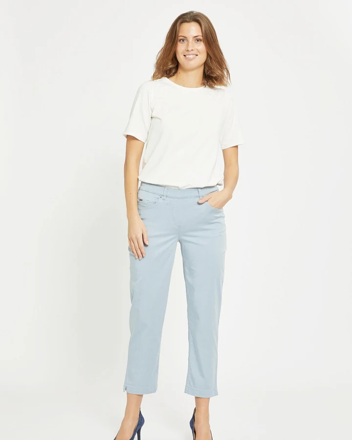 LAURIE Damen vegan Hose Hannah Regular Crop Faded Blau