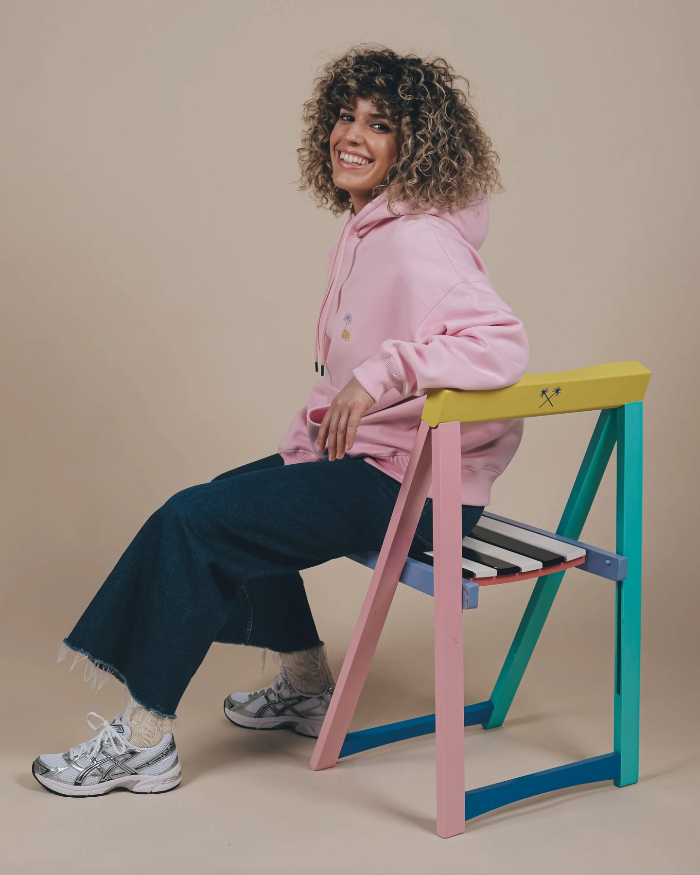 Trendsplant Damen vegan Oversized Hoodie Antonyo Marest X Trendsplant Gum Pink – Ansicht 2