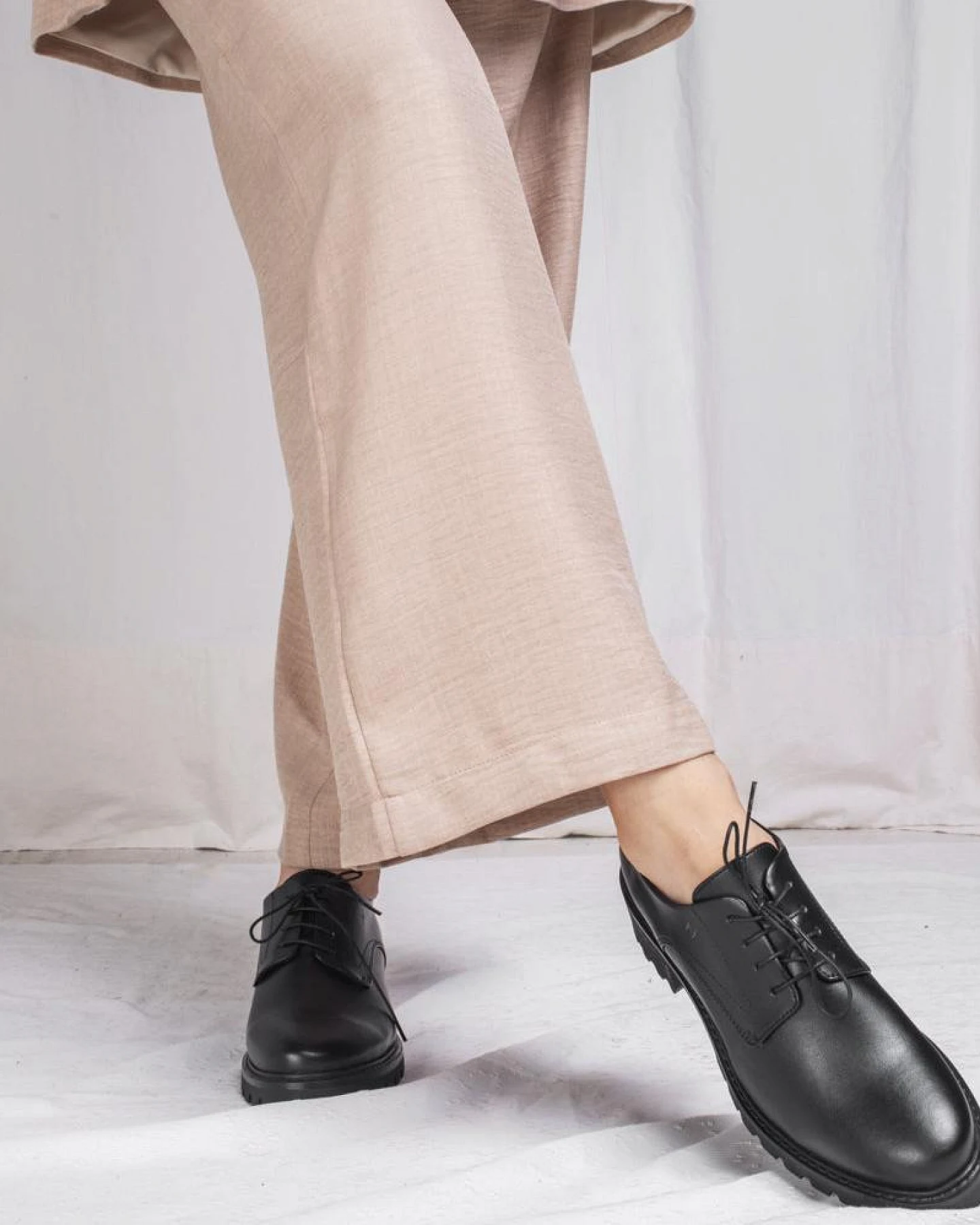 NAE Damen vegan Schuhe Moe Veganes Öko-Leder Schwarz – Ansicht 2