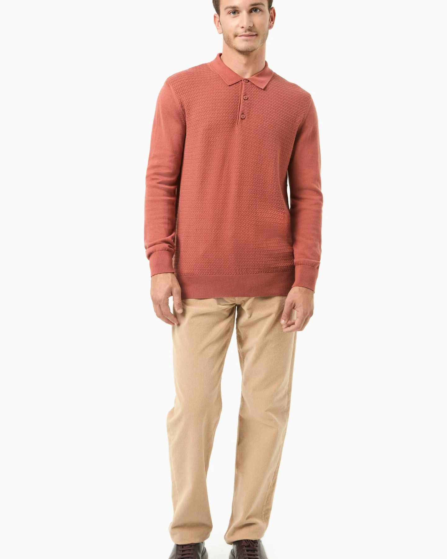 ORGANICATION Herren vegan Pullover Polo Kragen Zimt Hellbraun – Ansicht 2