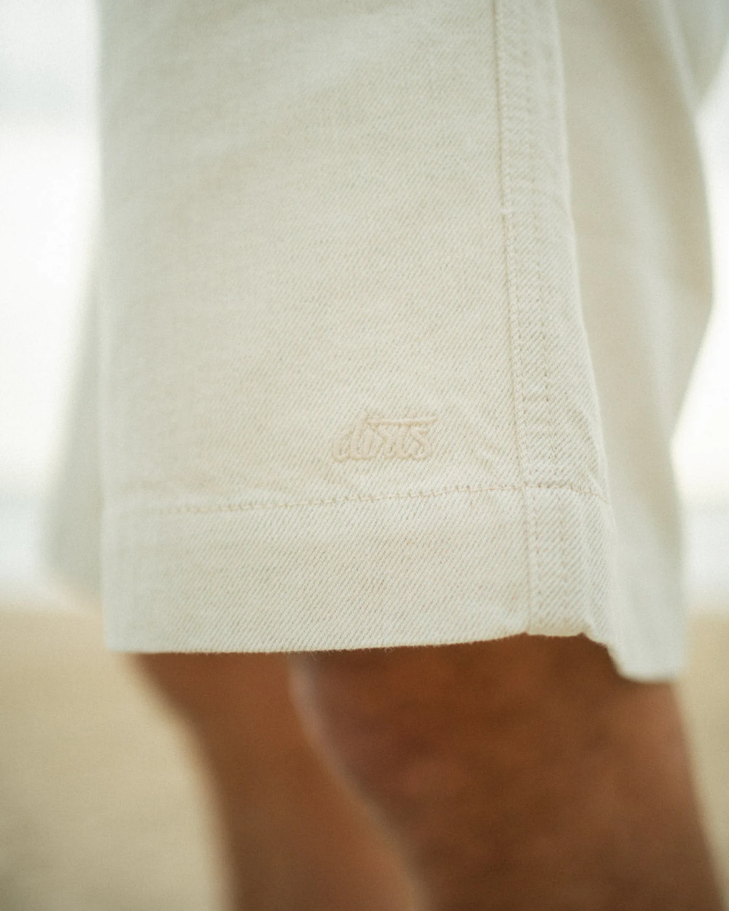DIRTS Herren vegan Kurze Bermudas Ungefärbt Beige – Ansicht 2