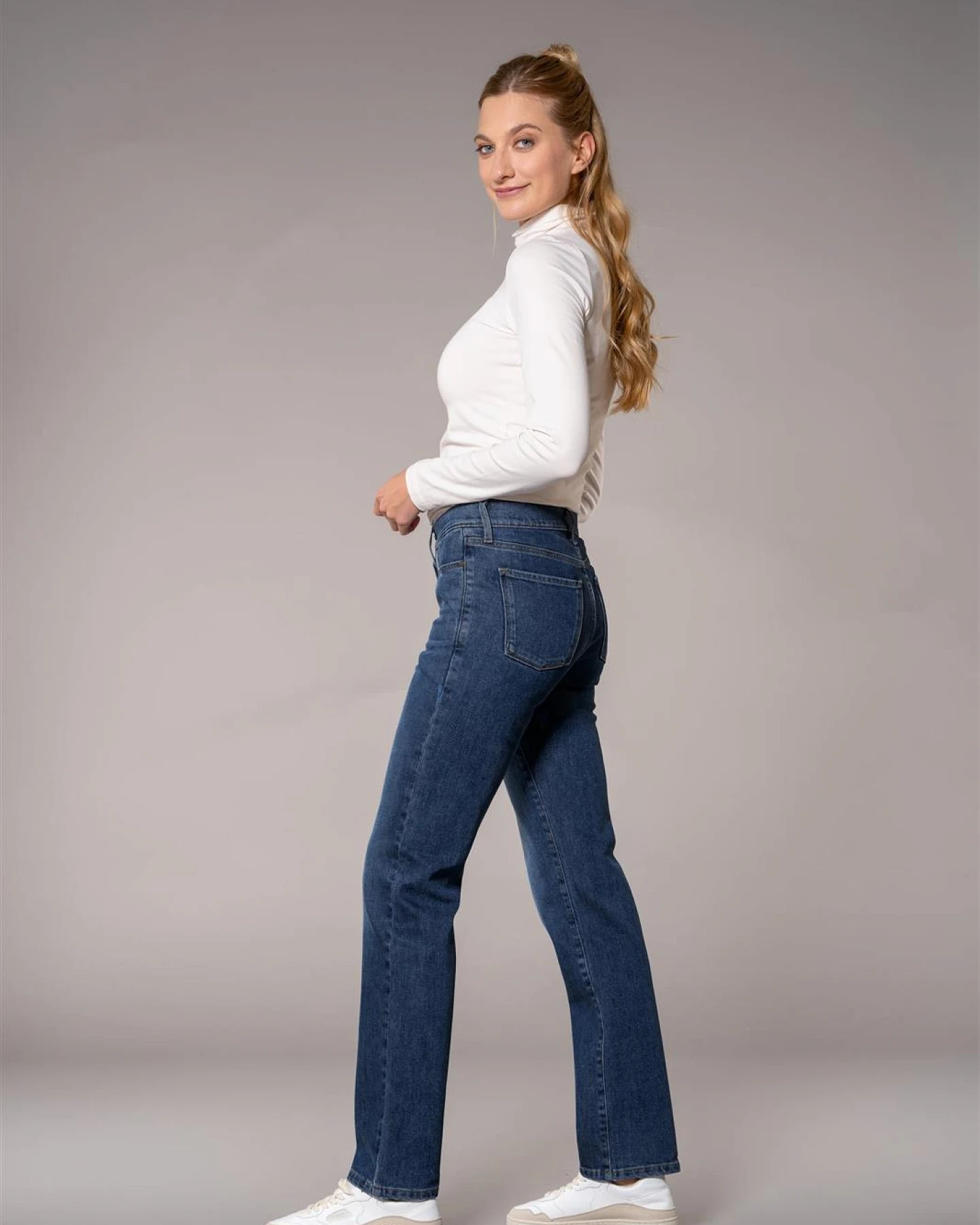 Feuervogl Damen vegan Jeans Straight Leg No:Va Klassisch Blau – Ansicht 2