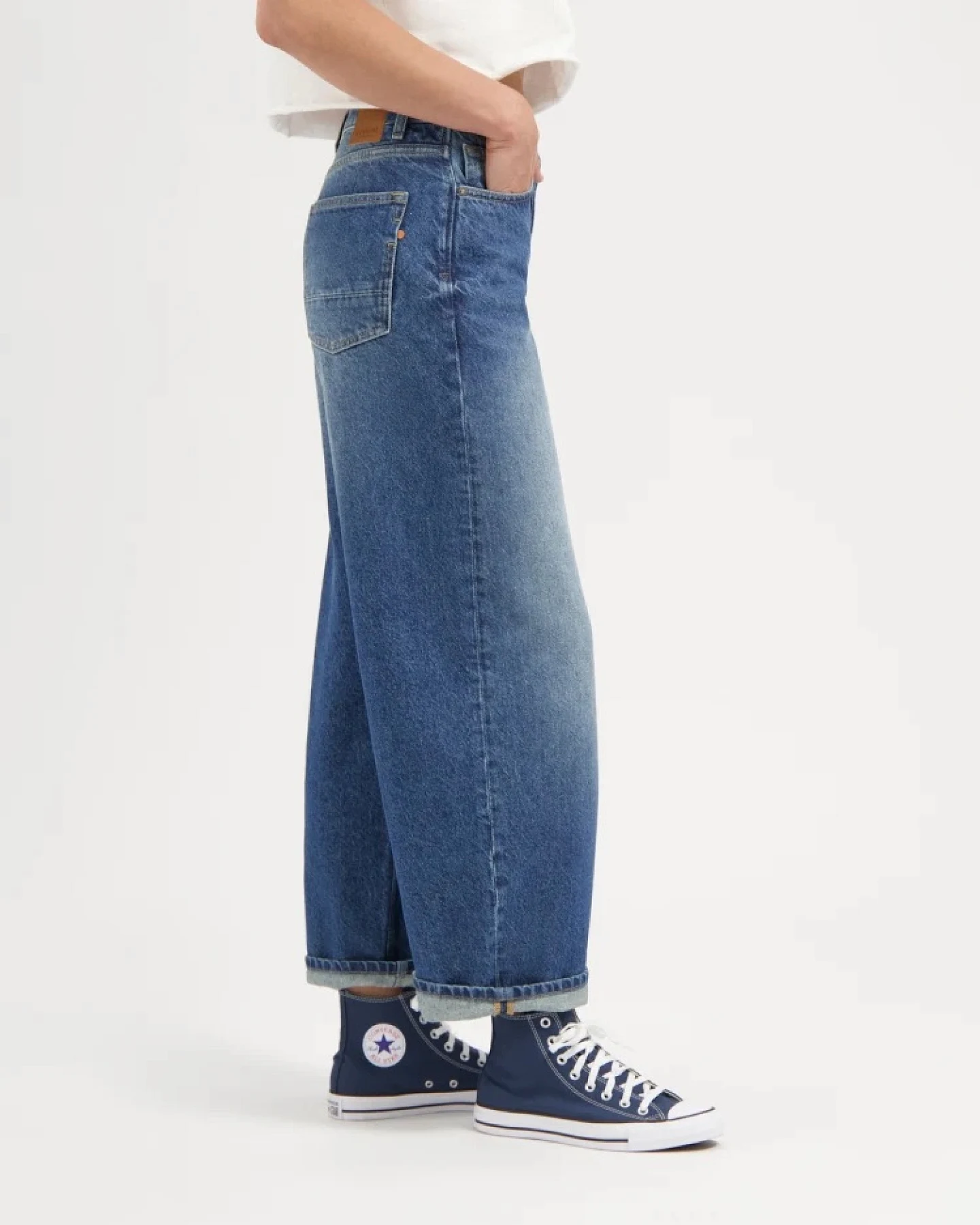 Kuyichi Damen vegan Jeans Lucy Loose Atlantic Ocean Blue – Ansicht 2