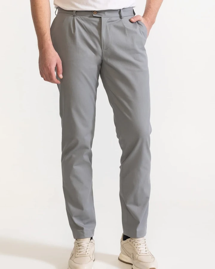 De IONESCU Herren vegan Hose Chesler Hellgrau