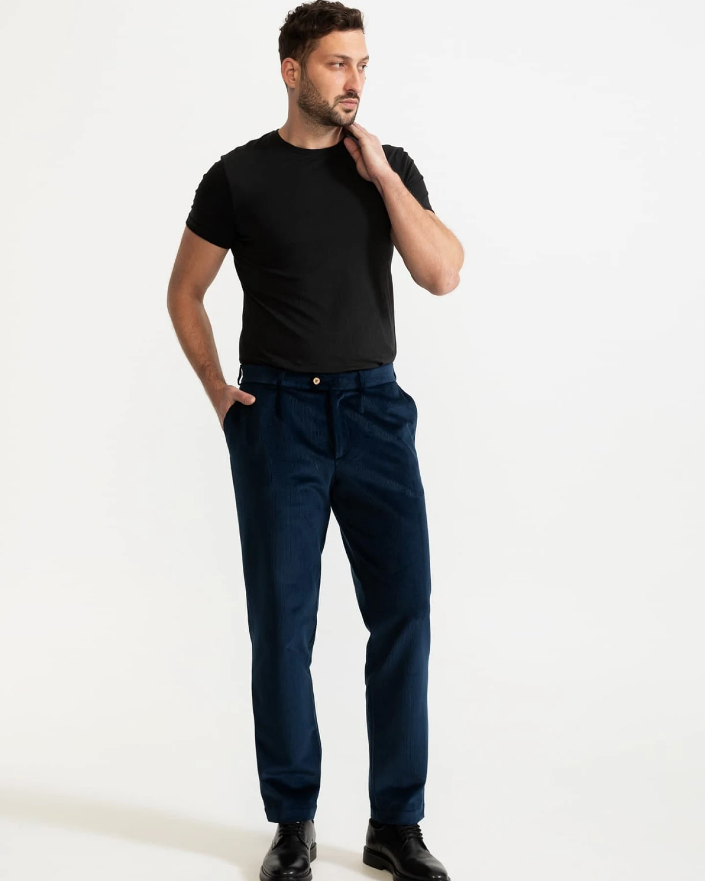 De IONESCU Herren vegan Hose Dacian Corduroy Königsblau – Ansicht 2