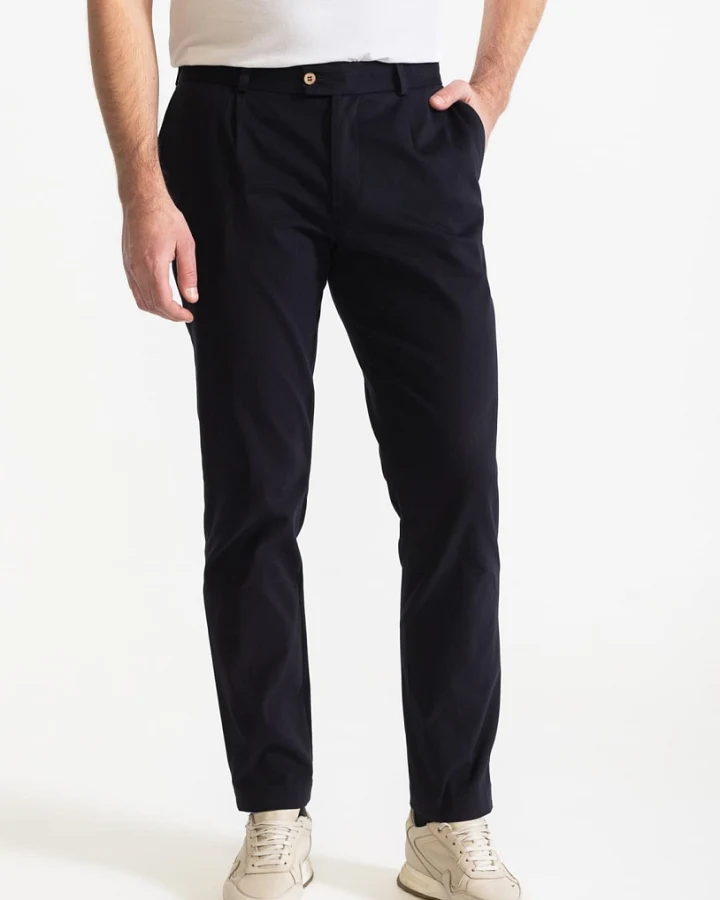 De IONESCU Herren vegan Hose Chesler Dunkelblau