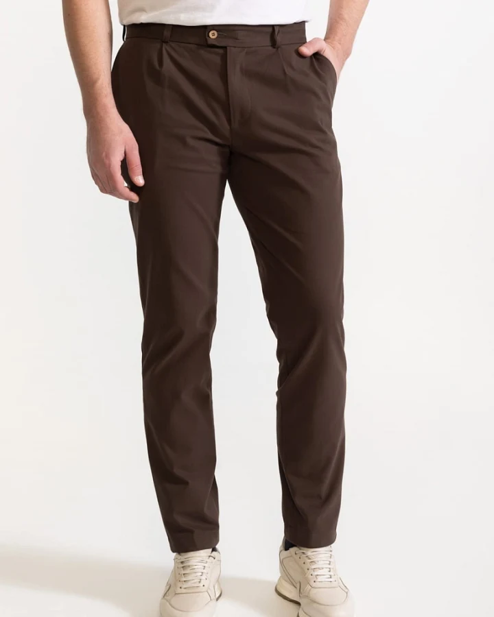 De IONESCU Herren vegan Hose Chesler Dunkelbraun