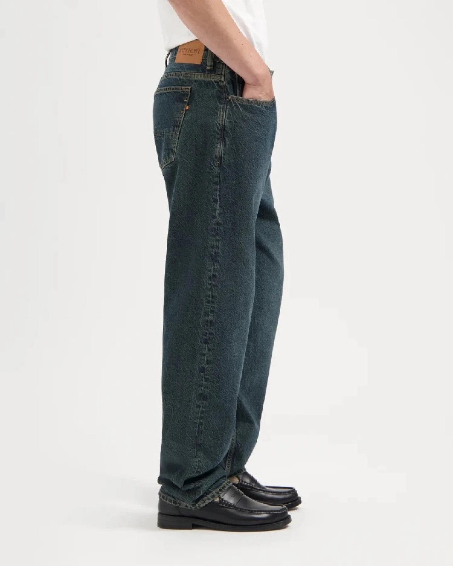 Kuyichi Herren vegan Jeans Lose Larry Vintage Jade – Ansicht 2