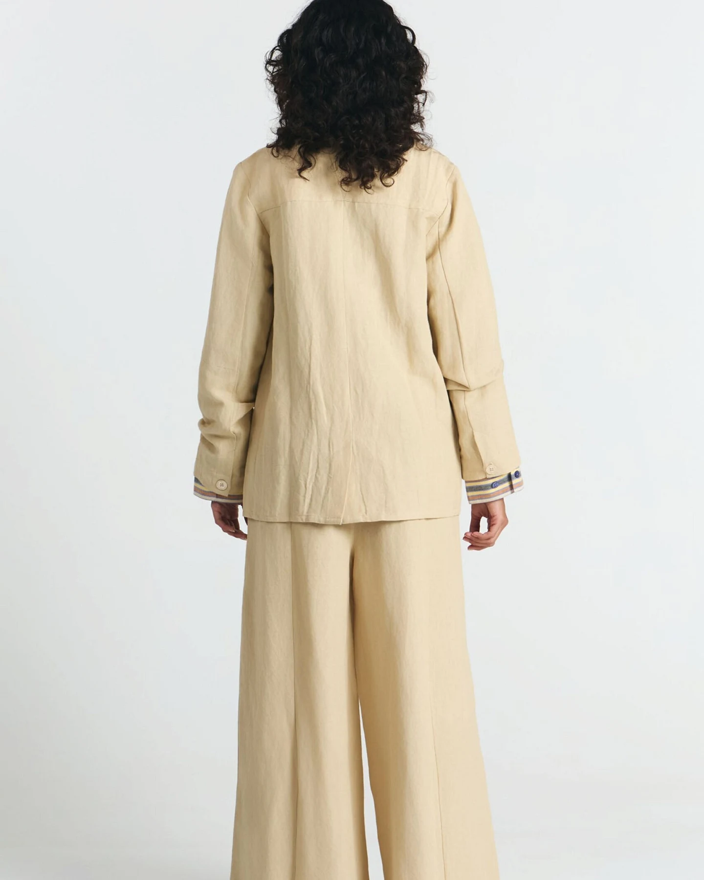 SUITE13LAB Damen vegan Jacke Masaya Beige – Ansicht 2