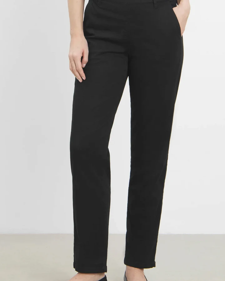 LAURIE Damen vegan Hose Taylor Regular Kurz Länge Schwarz
