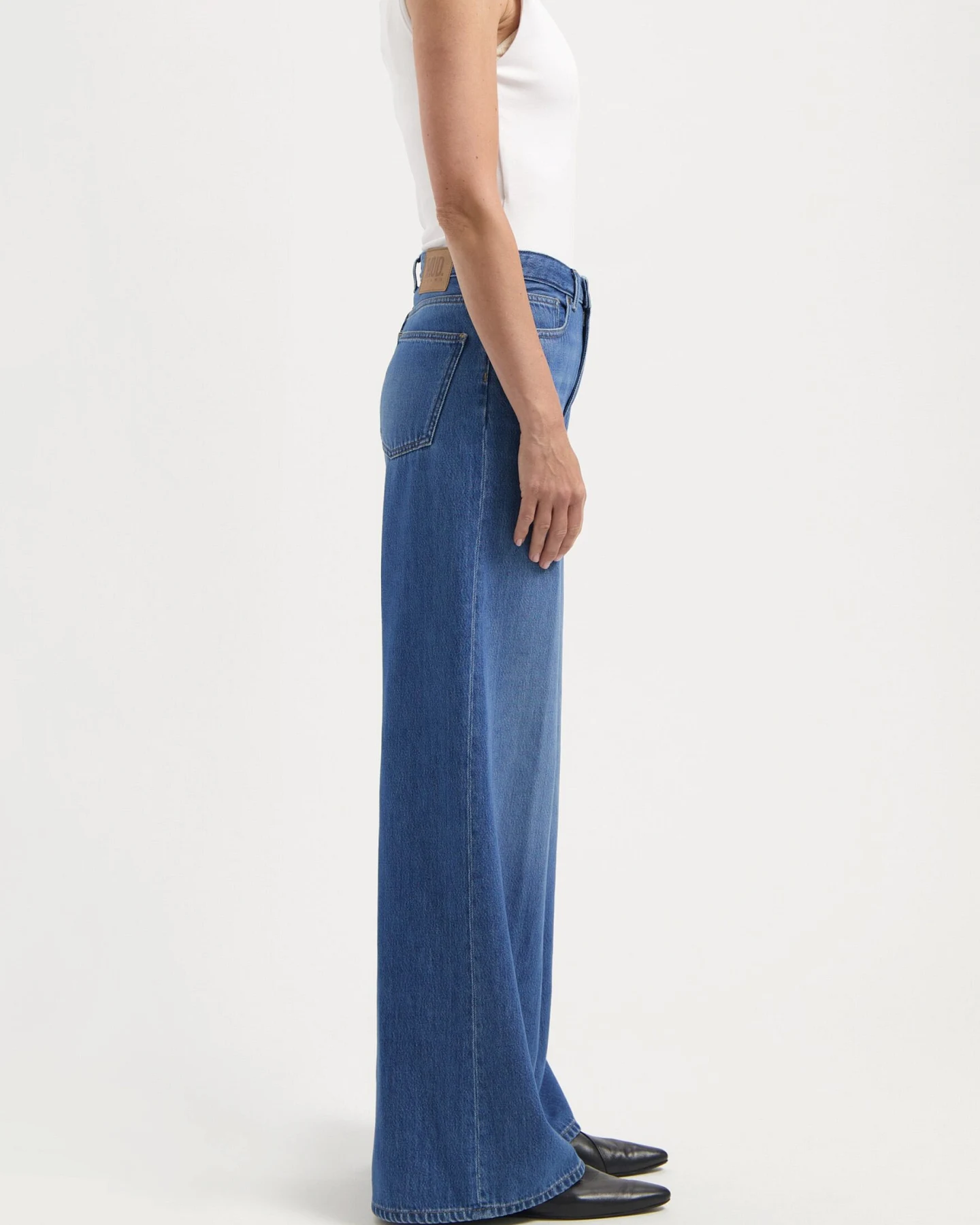 MUD Jeans Damen vegan Jeans High Loose Flow Sara Medium Vintage Stone – Ansicht 2