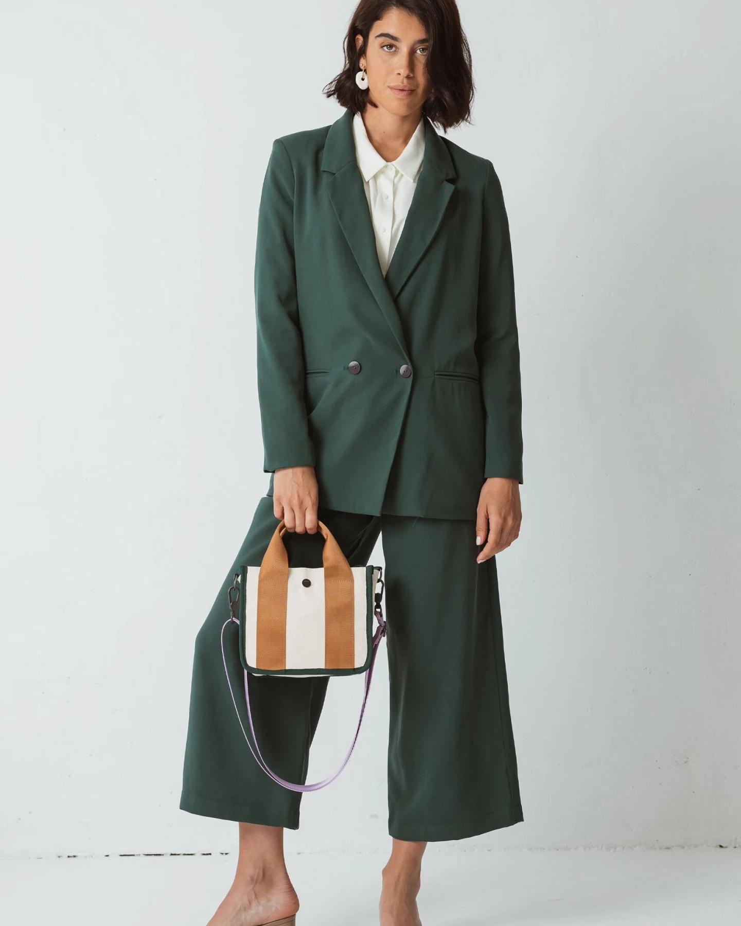 SKFK Damen vegan Blazer Atxa Grün – Ansicht 2