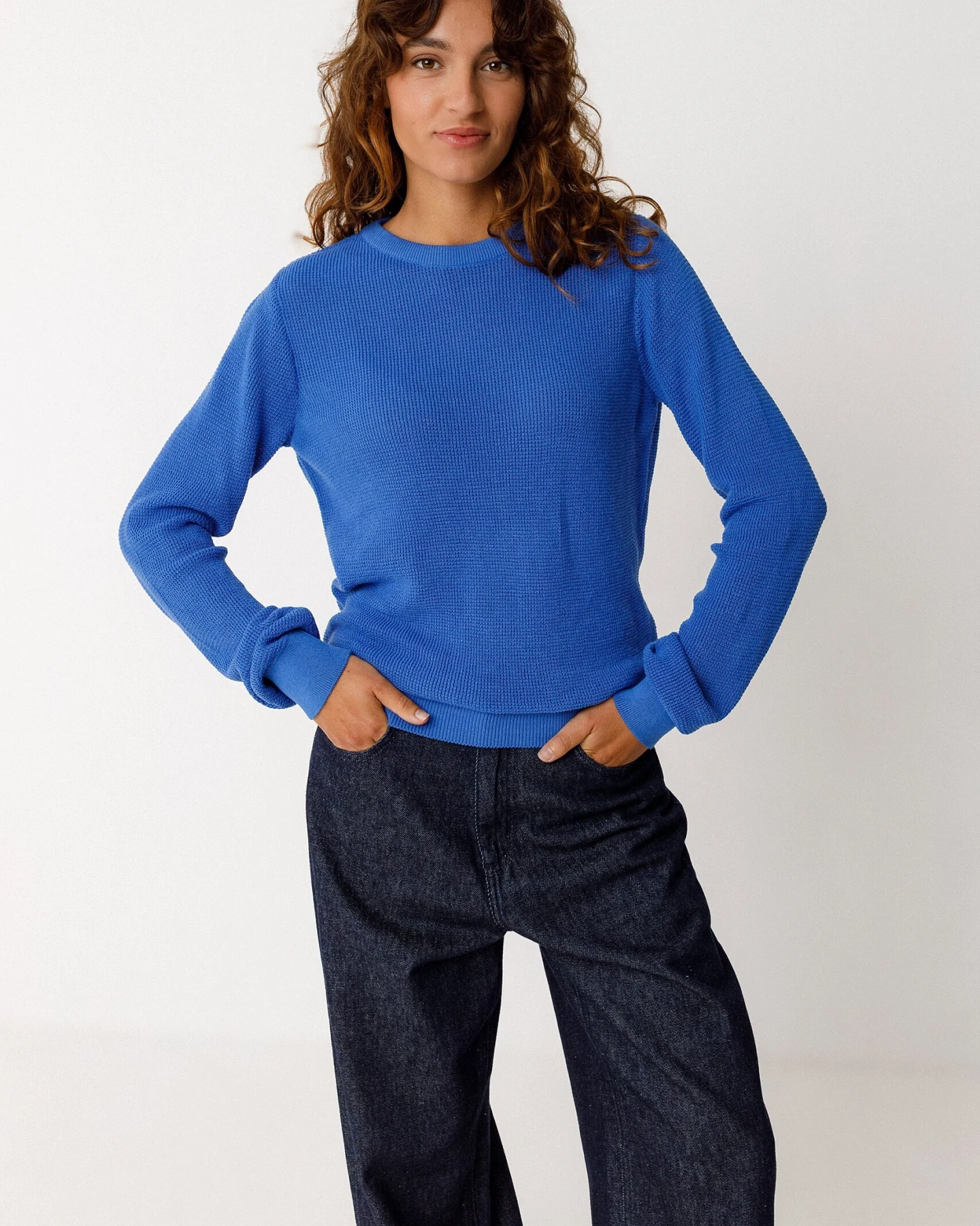 SKFK Damen vegan Pullover Iradi Blau – Ansicht 2