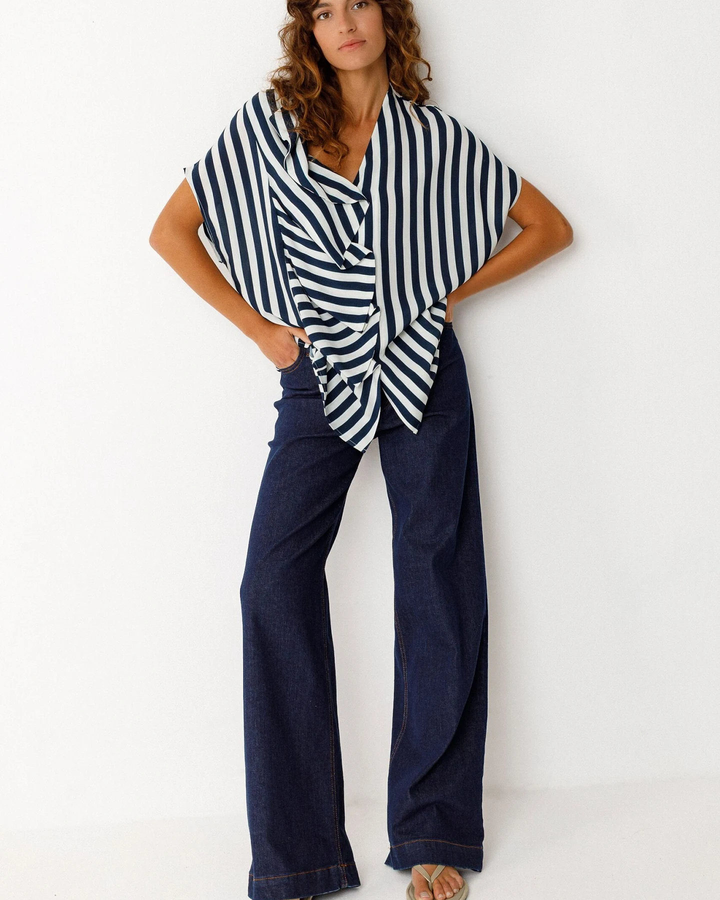 SKFK Damen vegan Hemd Kaua Weiß Blau – Ansicht 2