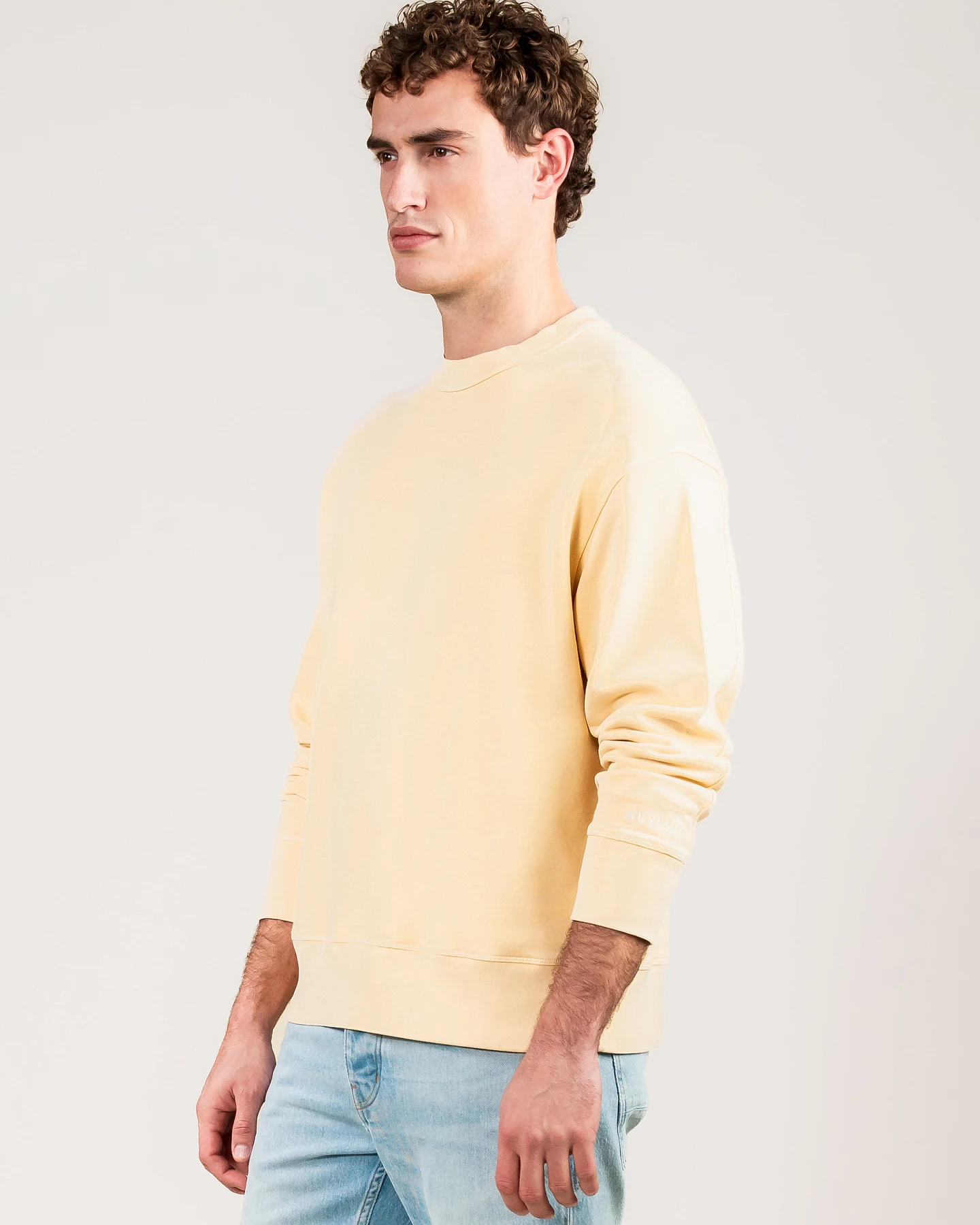 Kuyichi Herren vegan Sweatshirt Jimi Sahara Gelb – Ansicht 2
