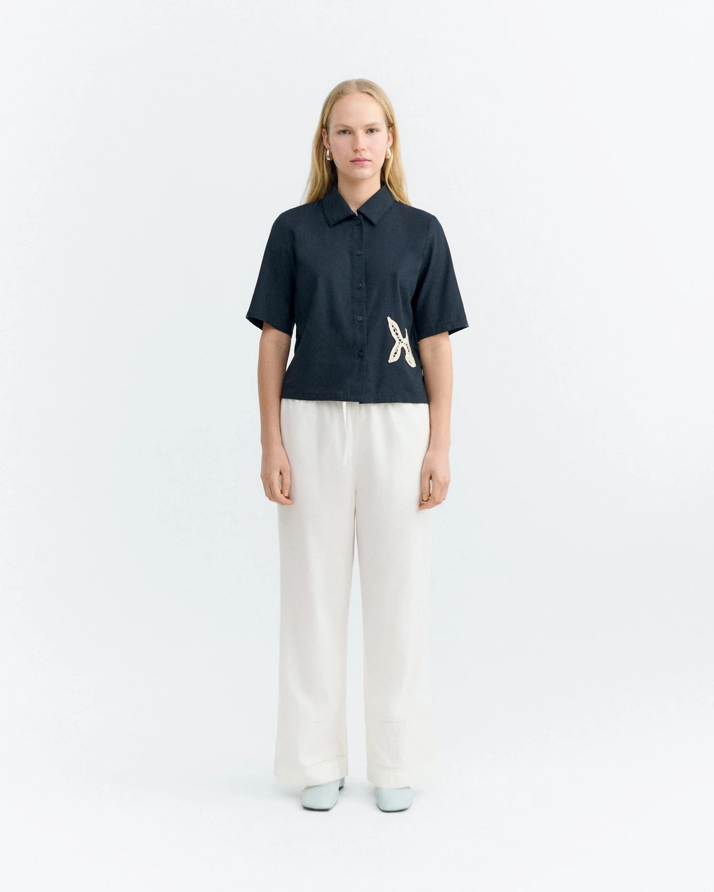 Thinking MU Damen vegan Bluse Ane Handbestickt Navy – Ansicht 2