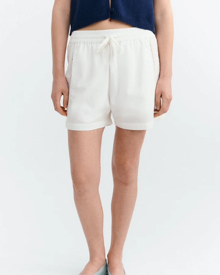 Thinking MU Damen vegan Shorts Geranio Stickerei Weiß