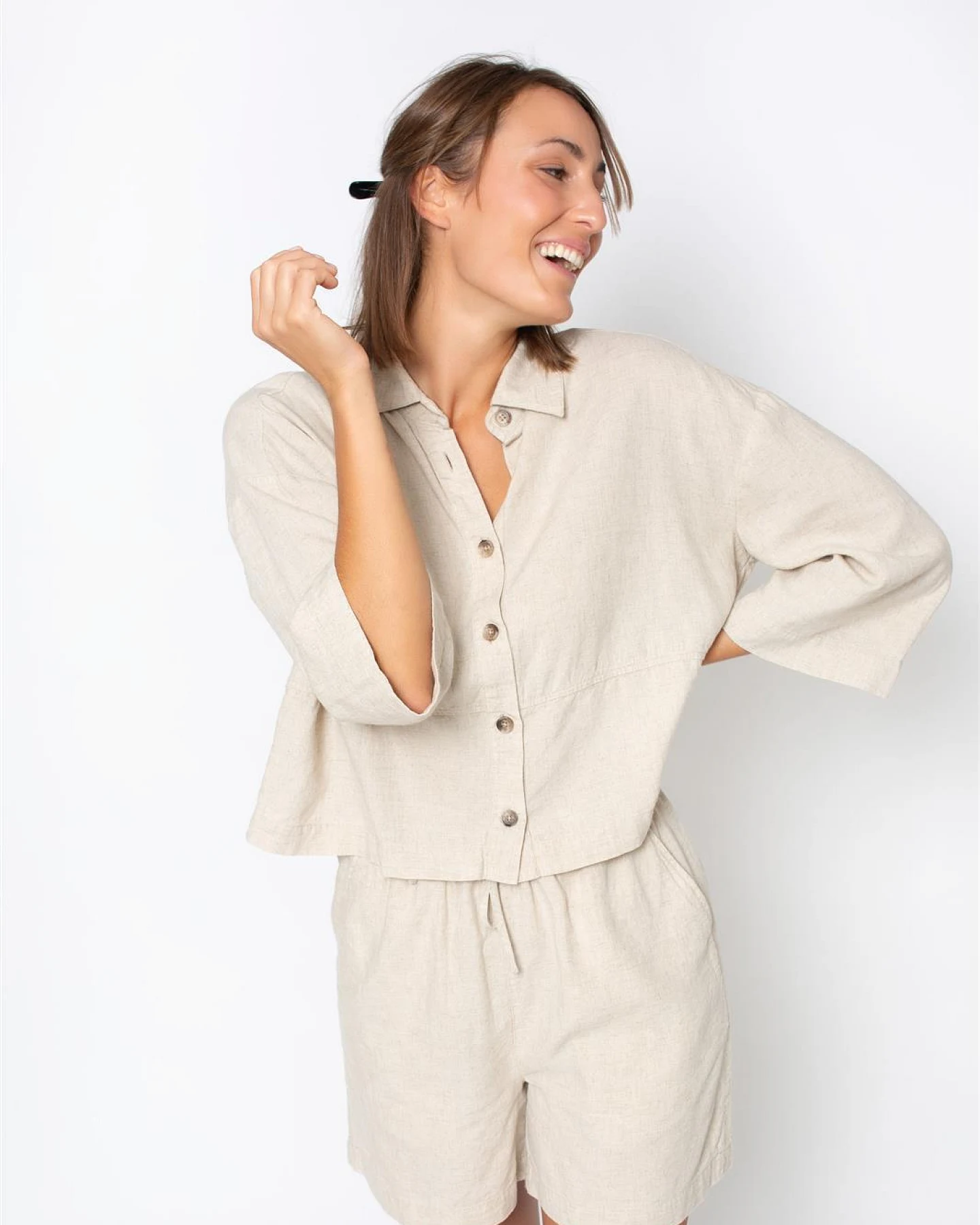 Zerum Damen vegan Shorts Lina Natural – Ansicht 2