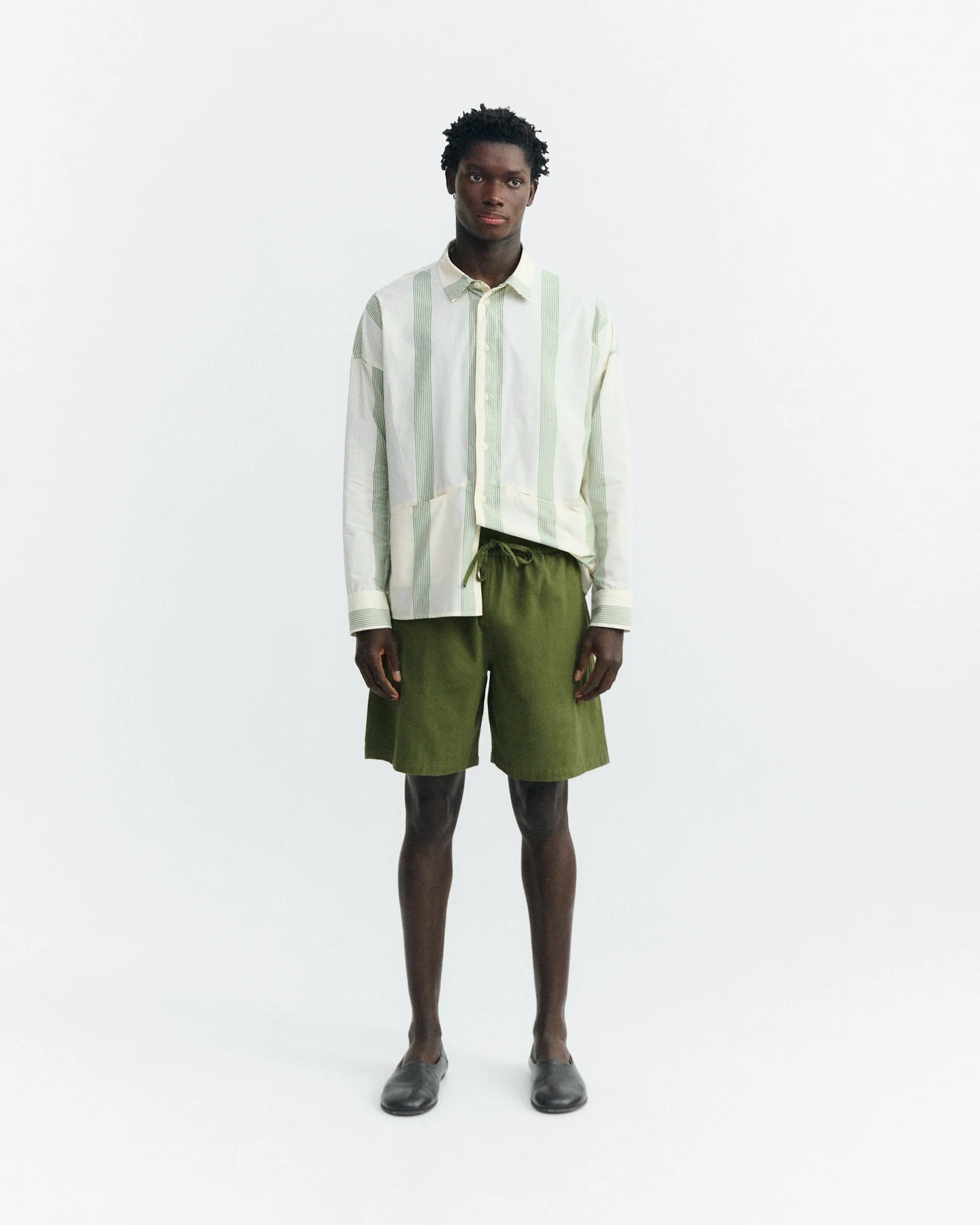 Thinking MU Herren vegan Shorts Henry Kentia Grün – Ansicht 2