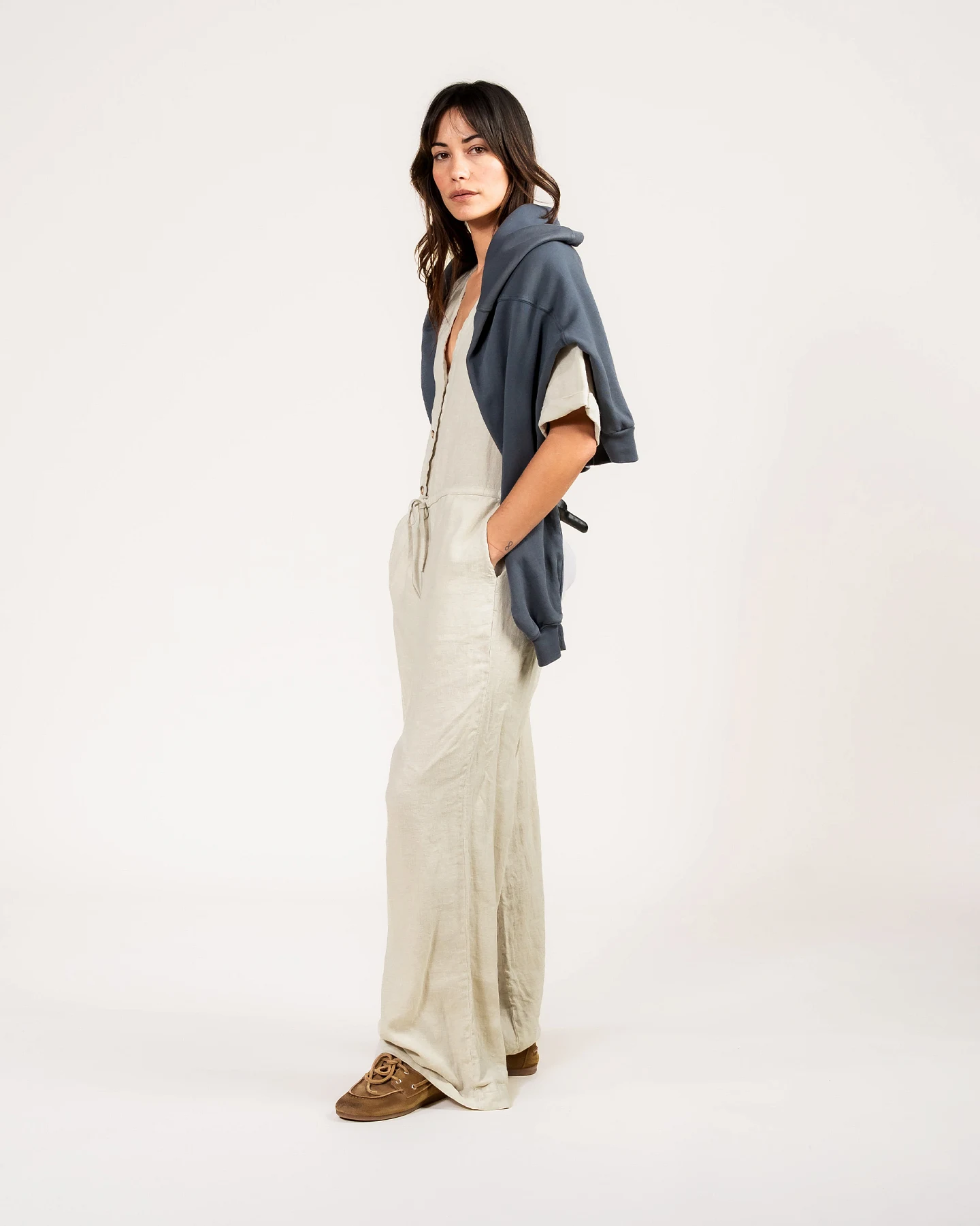Kuyichi Damen vegan Jumpsuit Sammie Einfarbig Haferflocken – Ansicht 2