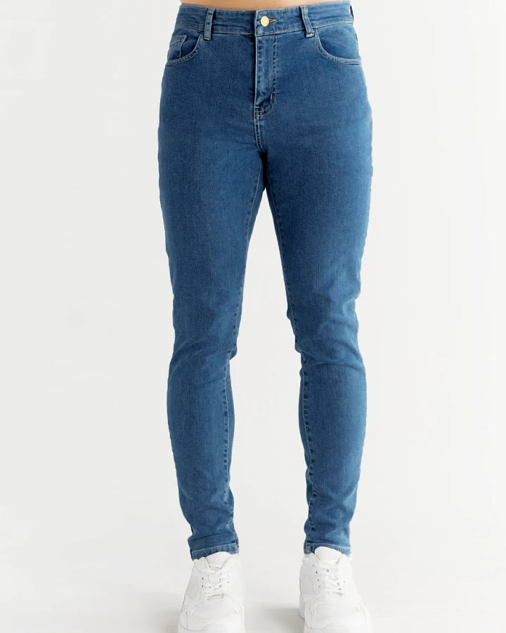 Evermind Herren vegan Jeans Skinny Fit Saphirblau