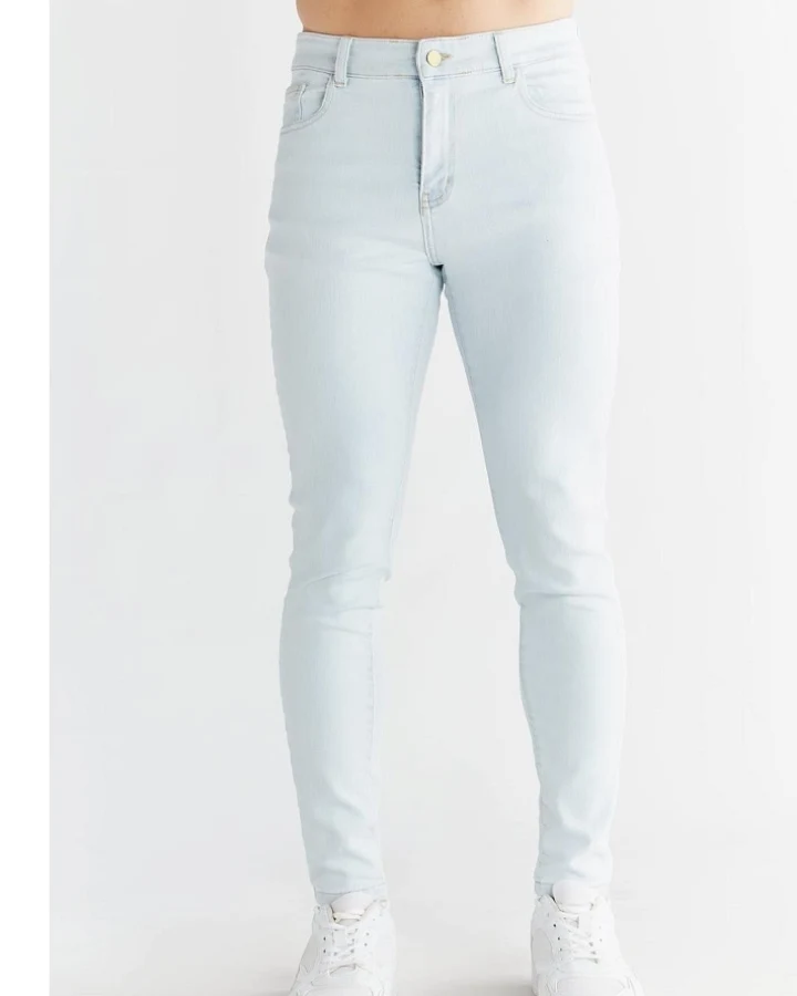 Evermind Herren vegan Jeans Skinny Fit Eisblau
