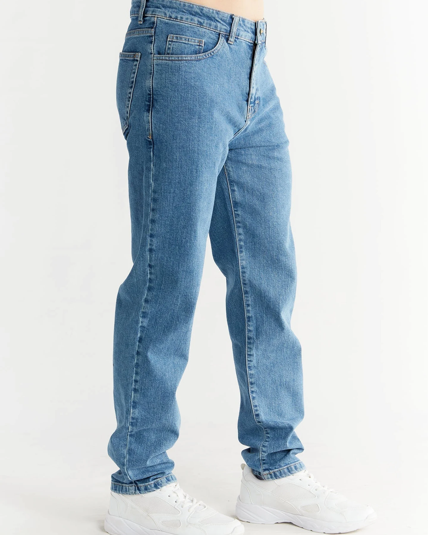 Evermind Herren vegan Jeans Straight Fit Day Himmelblau – Ansicht 2
