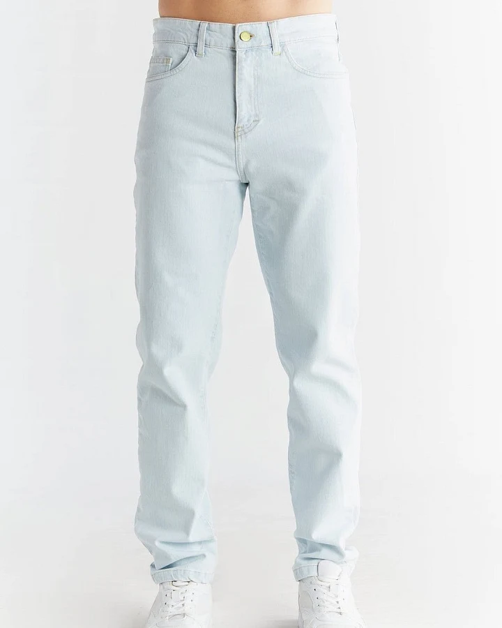 Evermind Herren vegan Jeans Straight Fit Eisblau