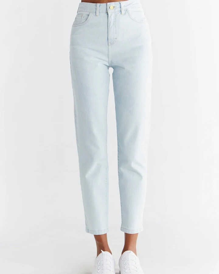 Evermind Damen vegan Jeans Mom Fit Eisblau