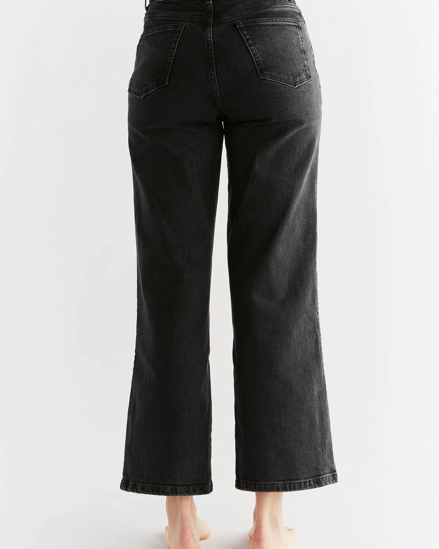 Evermind Damen vegan Jeans Weites Bein Carbon Gray – Ansicht 2