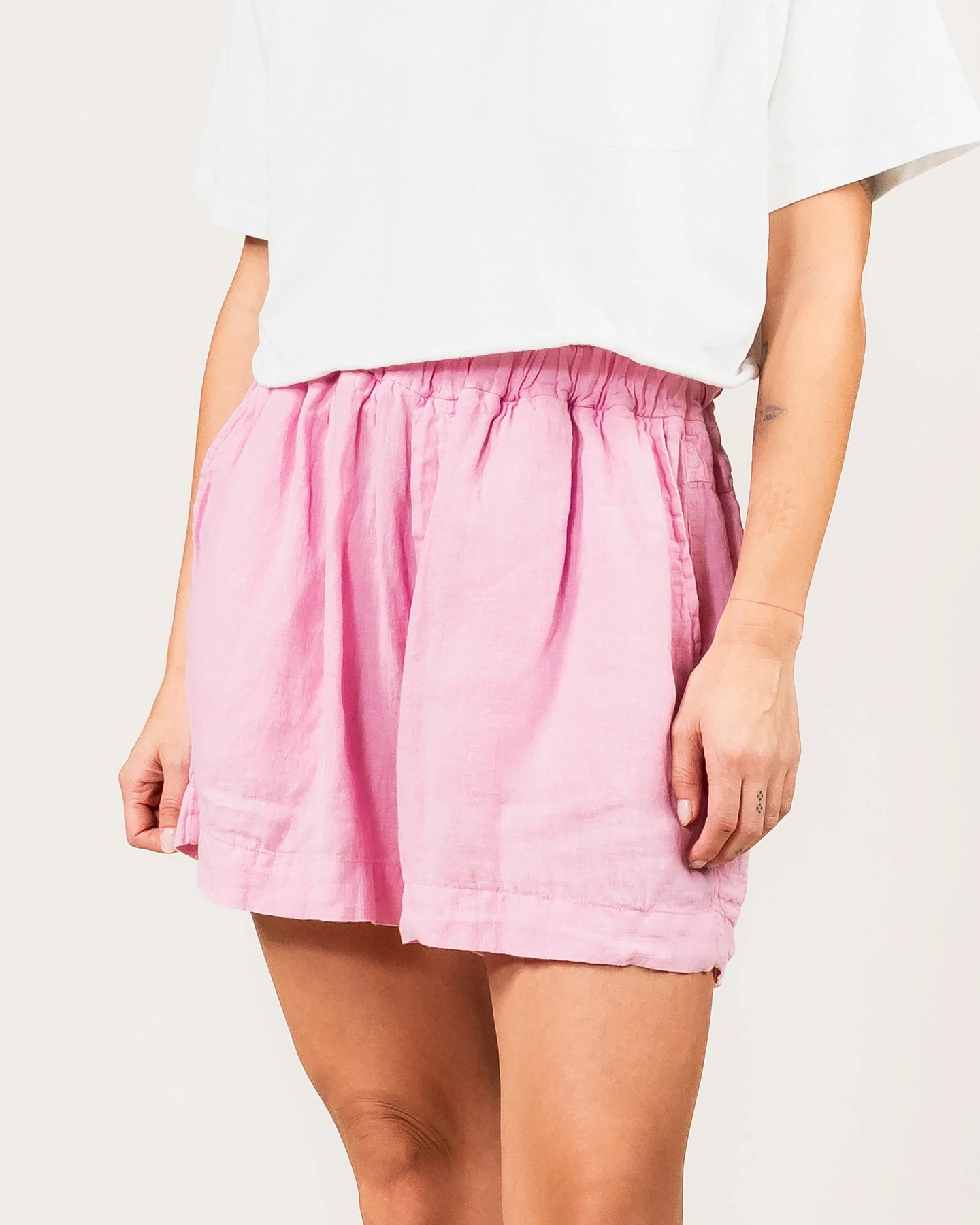 Kuyichi Damen vegan Kurze Hose Chloe Staubig Rosa – Ansicht 2