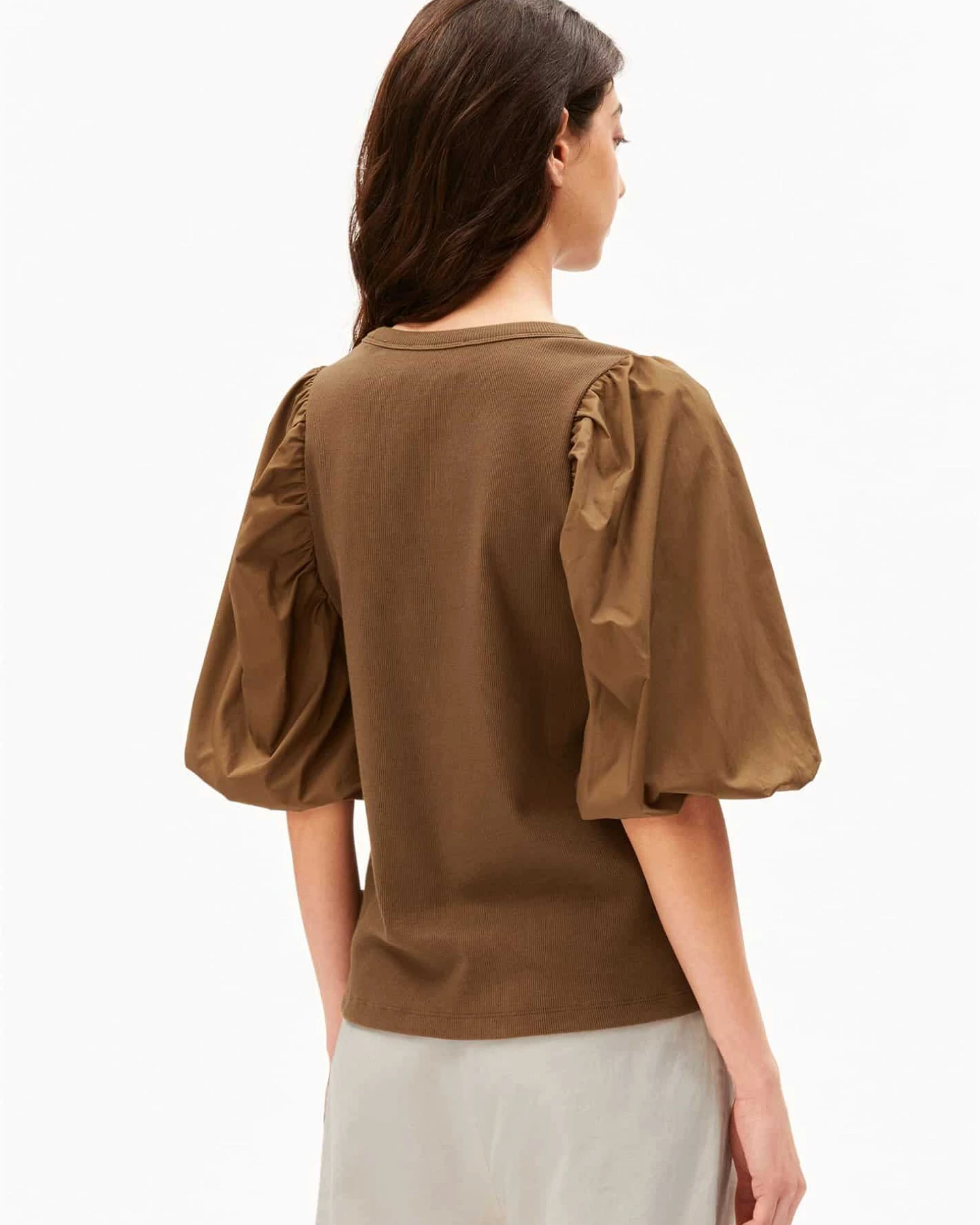 ARMEDANGELS Damen vegan T-Shirt Puffärmel Braun – Ansicht 2