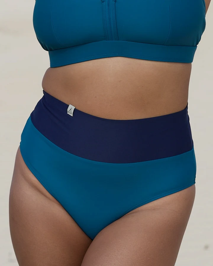 Inaska Damen vegan Bikiniunterteil Soft High Waist Feel Petrol/ Dunkelblau