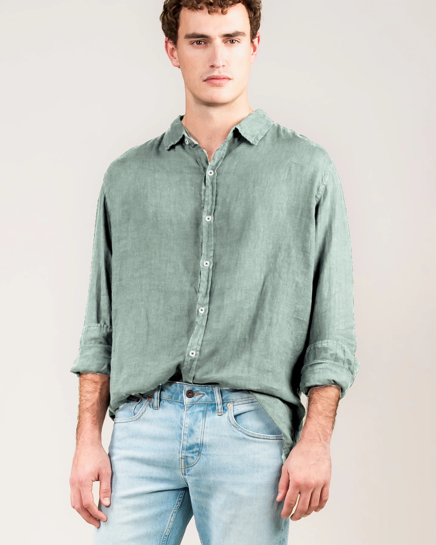 Kuyichi Herren vegan Hemd Milan Salbei – Ansicht 2