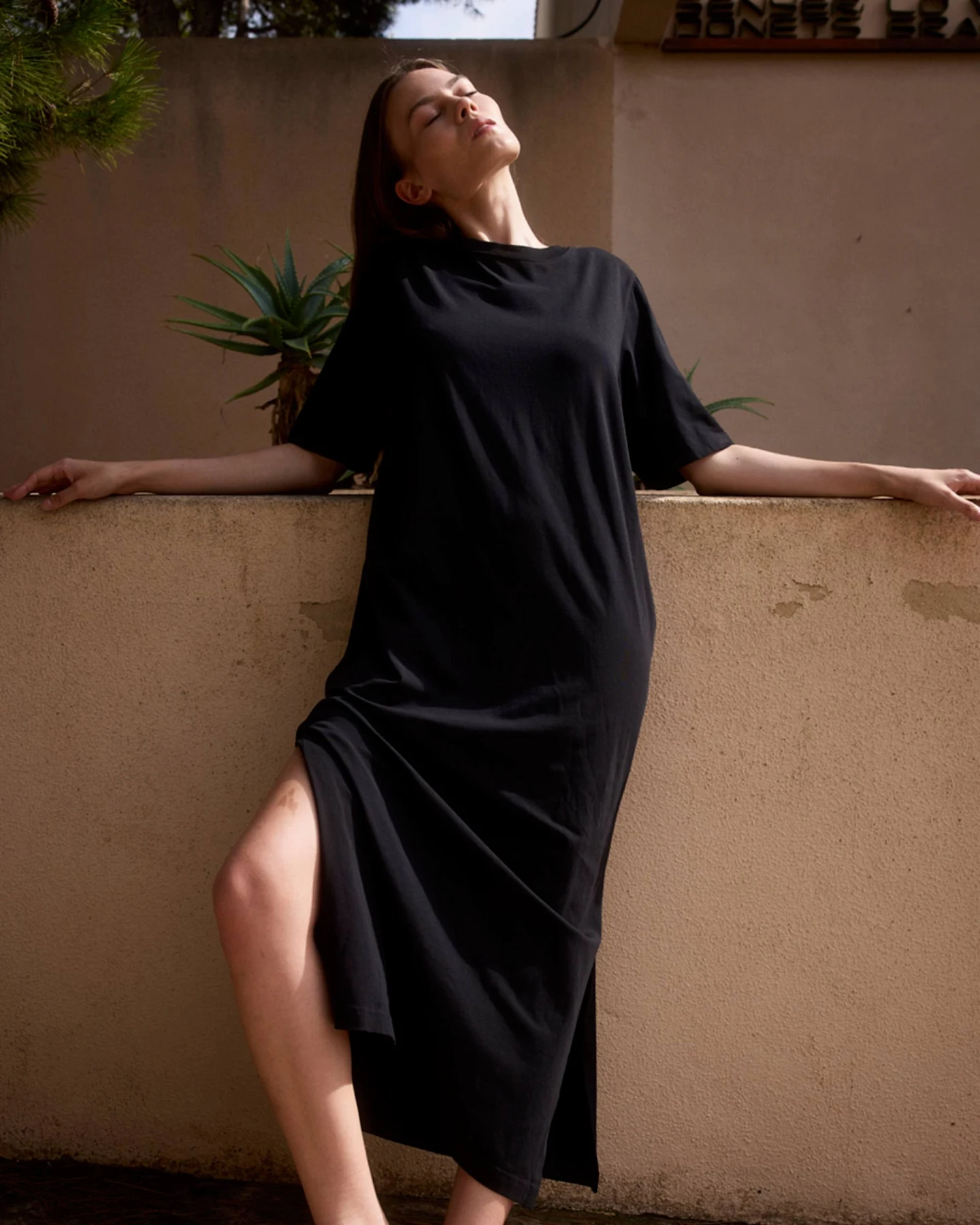 WOTE Damen vegan Maxikleid Jersey Schwarz – Ansicht 2