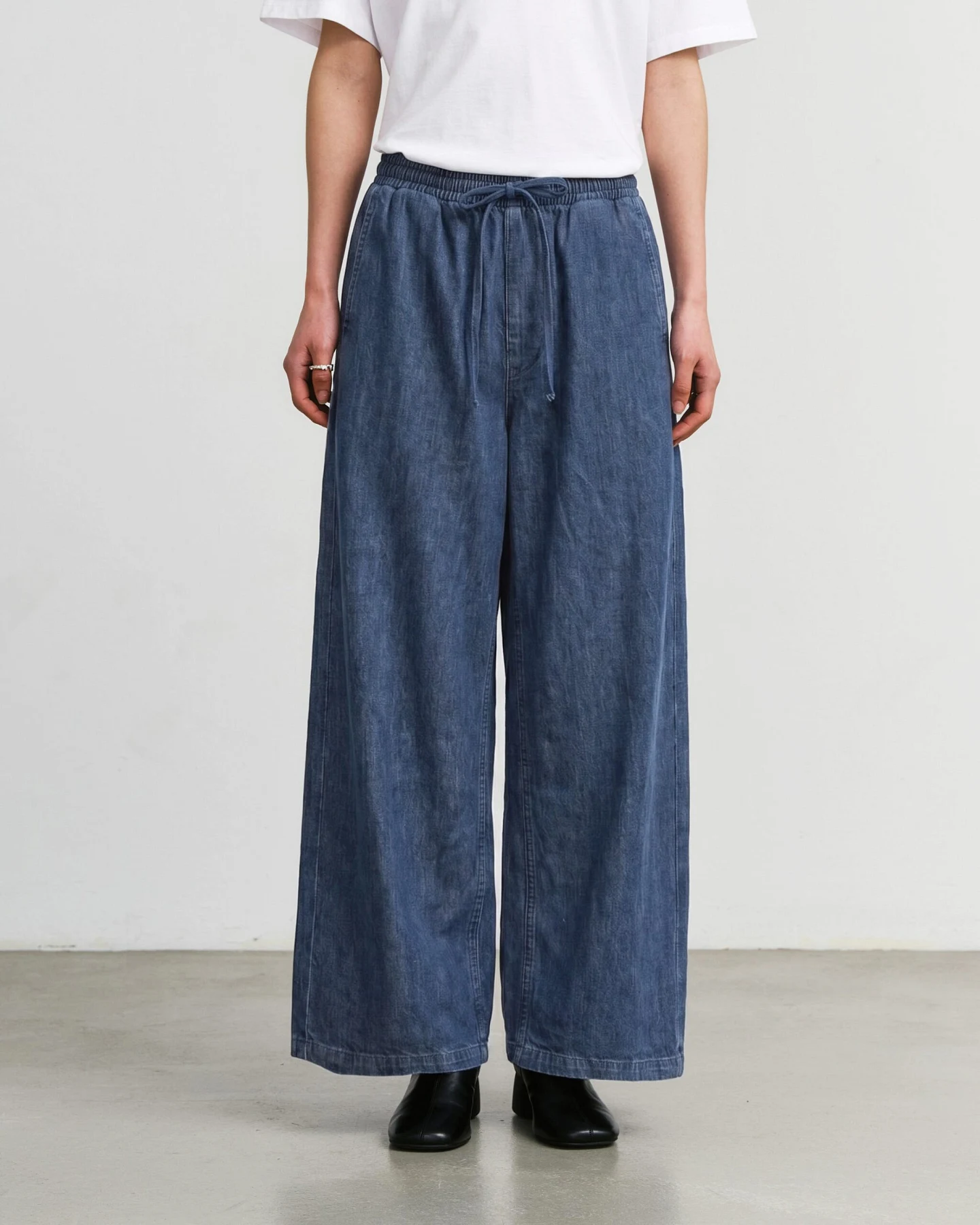 Rotholz Damen vegan Jeans Flared Blau – Ansicht 2