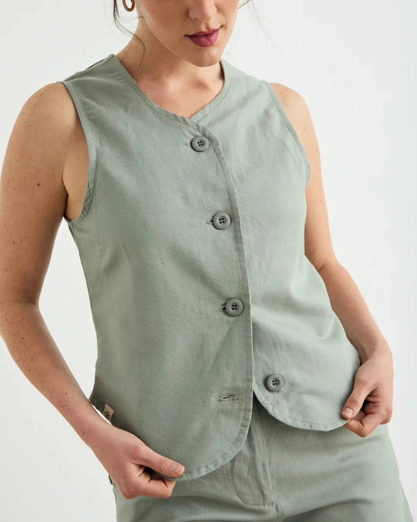 Clotsy Damen vegan Weste Olga Grün – Ansicht 2
