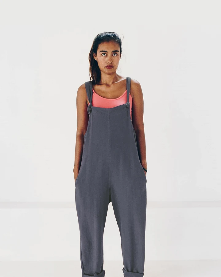 The Driftwood Tales Damen vegan Jumpsuit Holzkohle Blau