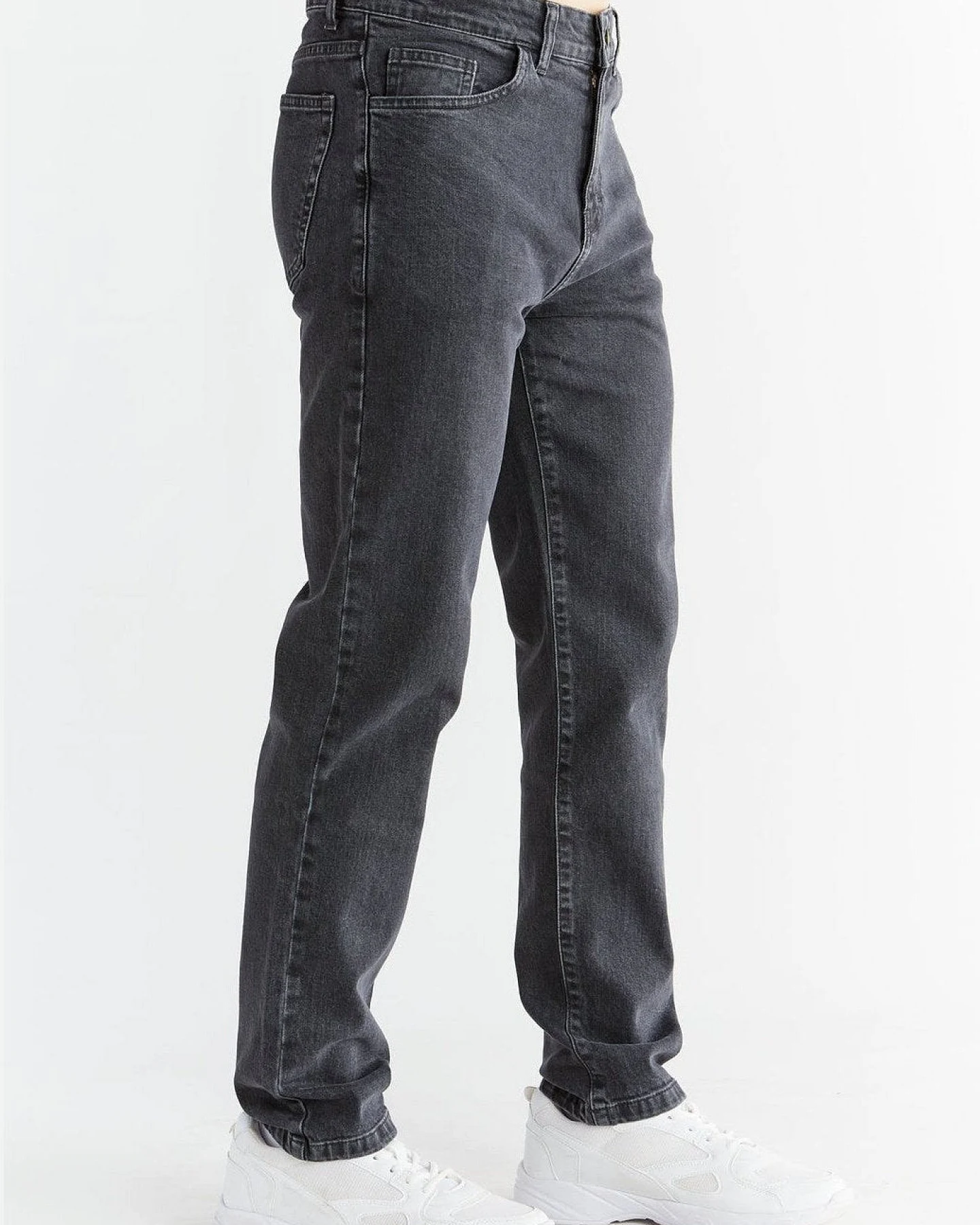 Evermind Herren vegan Jeans Regular Fit Karbongrau – Ansicht 2