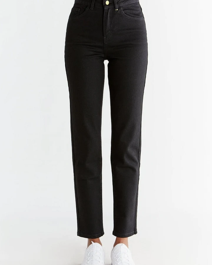 Evermind Damen vegan Jeans Regular Fit Coal Black