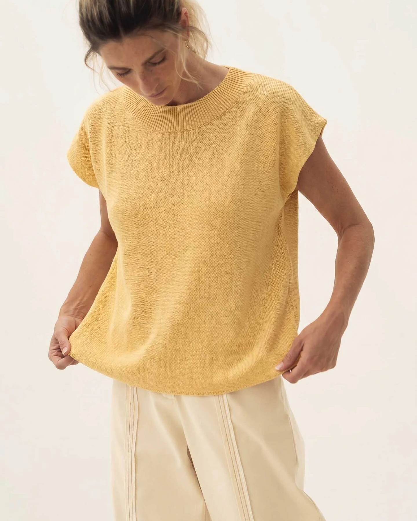 Näz Damen vegan T-Shirt Lucia Stricken Gelb – Ansicht 2