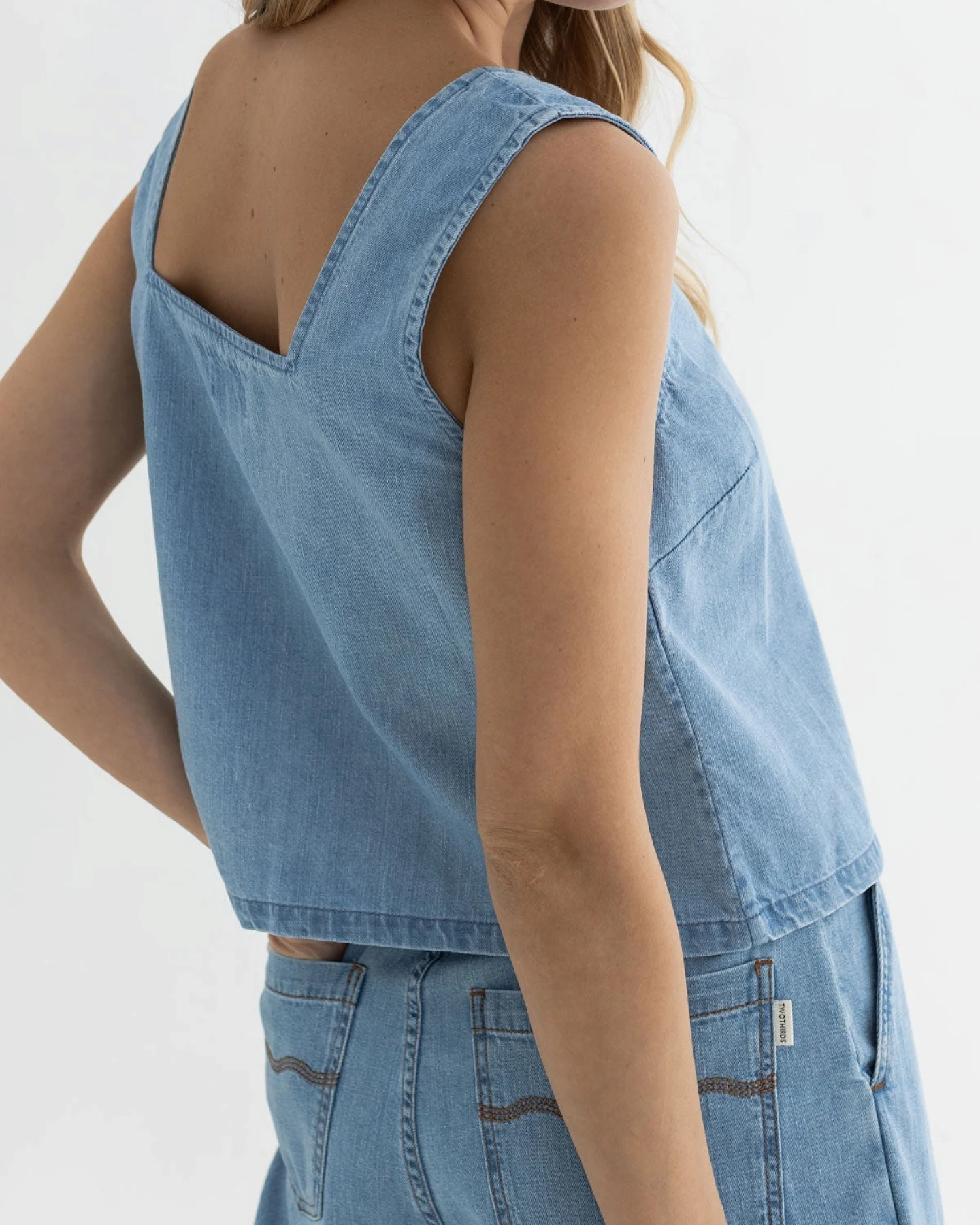 TWOTHIRDS Damen vegan Oberteil Alagadi Denim Hellblau – Ansicht 2