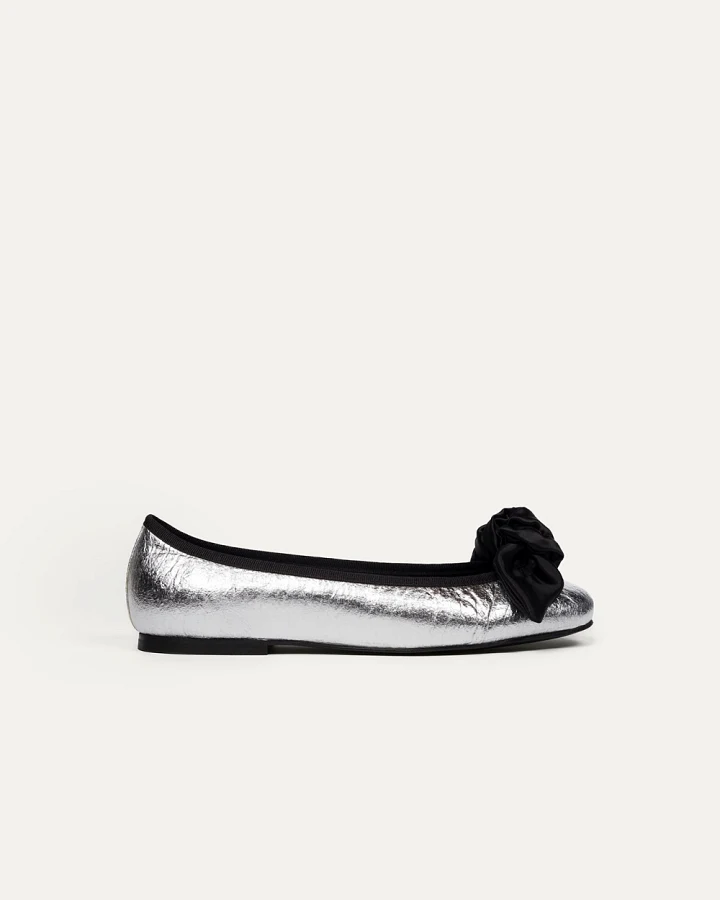 BIKKOU Damen vegan Ballerinas 9:30am Hearing In Court Silber Metallic
