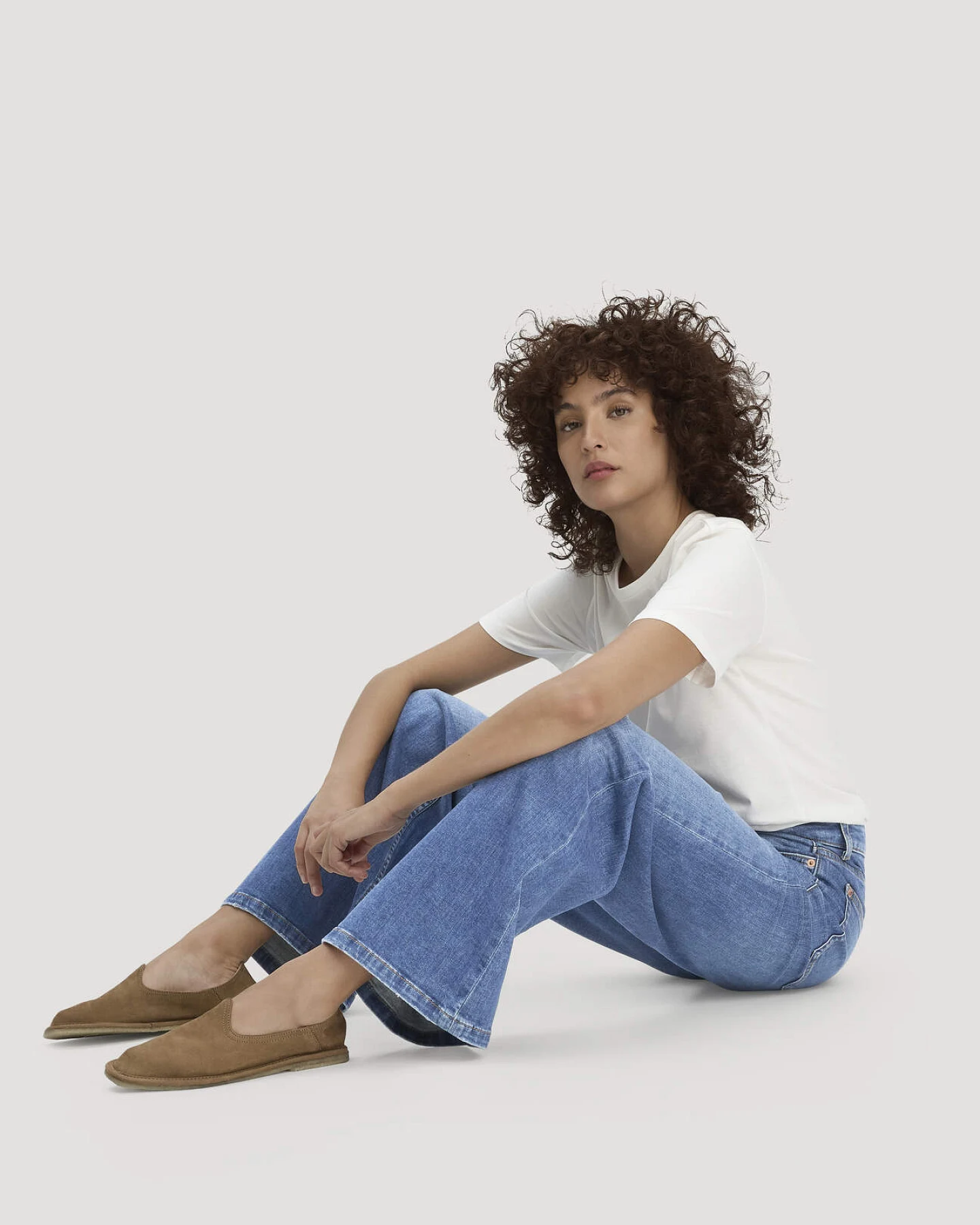 hessnatur Damen Jeans ALVA Wide Leg aus Bio-Denim - blau - Größe 27/34 – Ansicht 4